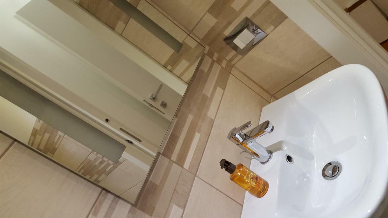 Le Dimore Di Magda Suite & Rooms Полиньяно-а-Маре Экстерьер фото